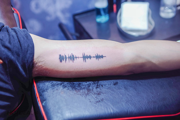 Soundwave Tattoo Ideas  How They Work  TattooGlee  Sound wave tattoo  Dedication tattoos Sound waves