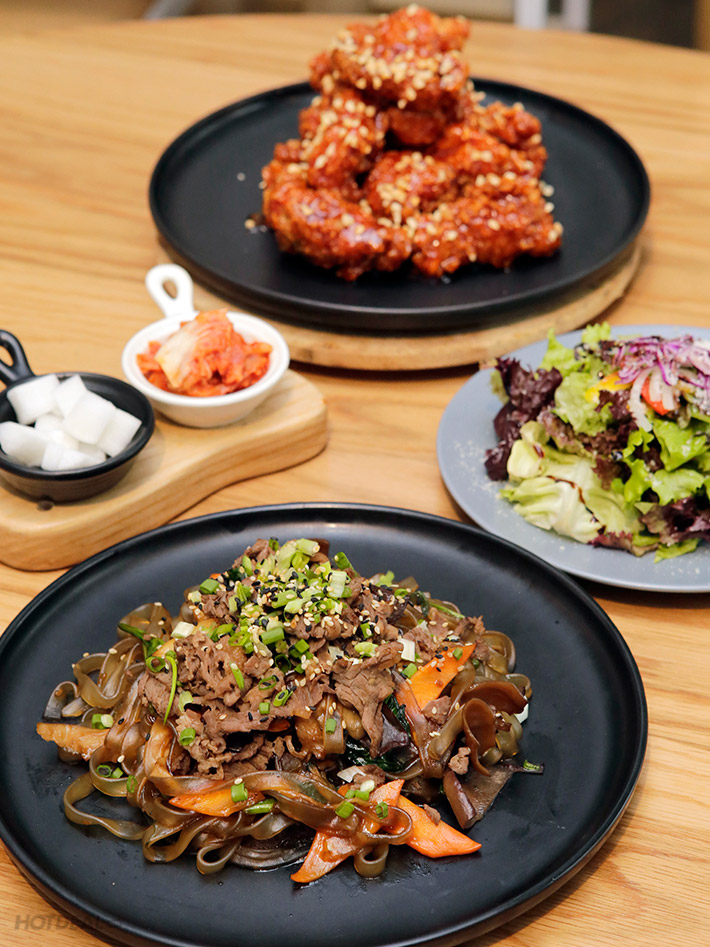 BBQ Chicken Premium – Combo Gà Hot Nhất Hàn Quốc Sử Dụng 100% Dầu Olive Chiên Gà 353342-353342-body%20(19)