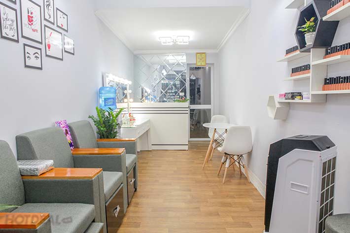 Chăm Sóc Da Mặt Chuyên Sâu Kết Hợp Massage, Điện Di Tinh Chất Giúp Trẻ Hóa Trắng Da Tại GEM Clinic