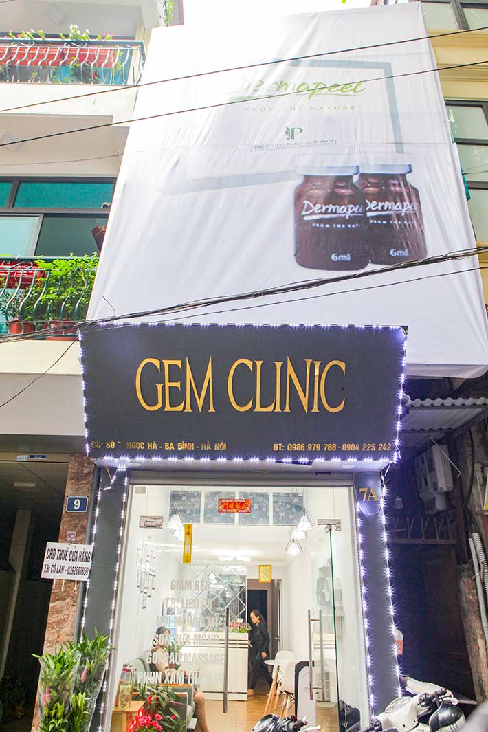 Chăm Sóc Da Mặt Chuyên Sâu Kết Hợp Massage, Điện Di Tinh Chất Giúp Trẻ Hóa Trắng Da Tại GEM Clinic