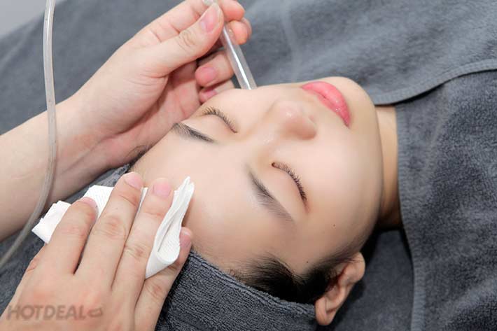 Chăm Sóc Da Mặt Chuyên Sâu Kết Hợp Massage, Điện Di Tinh Chất Giúp Trẻ Hóa Trắng Da Tại GEM Clinic