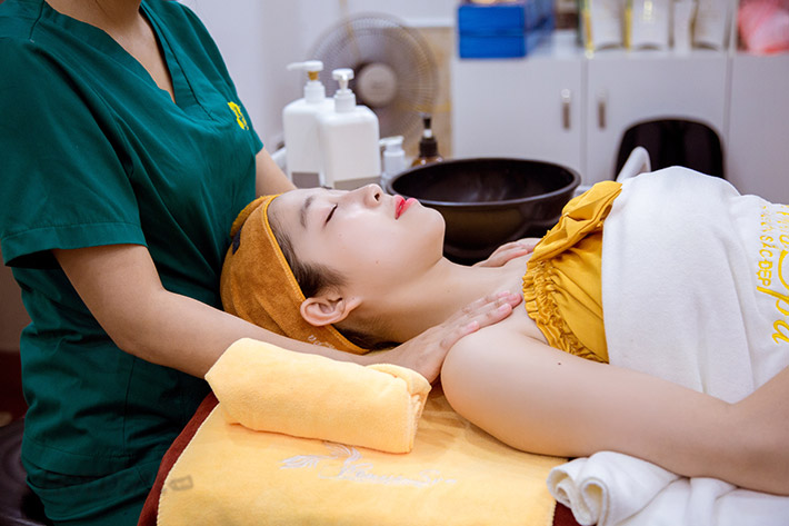 Chăm Sóc Da Mặt Thải Chì Sáng Bừng Sức Sống Tại Venus Spa