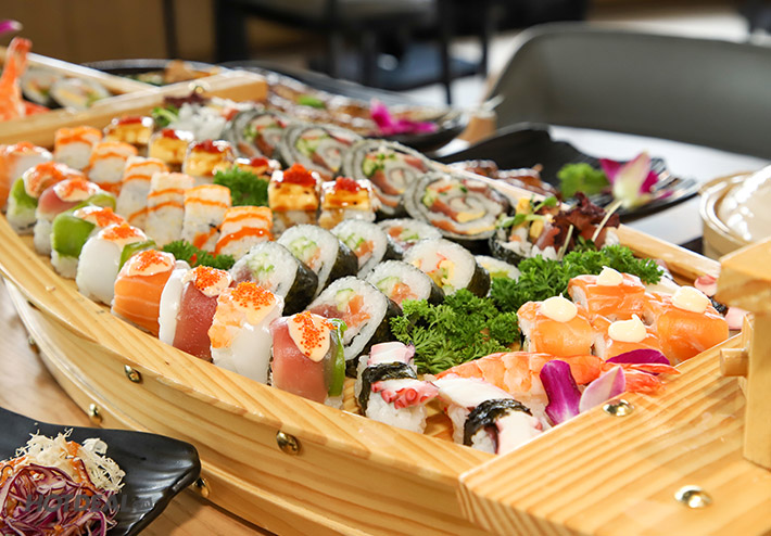 Si Da Fu – Buffet Sashimi, Sushi Và 100 Món Nhật Cao Cấp Không Giới Hạn –  Đã Bao Gồm Quầy Line, Kem, Trái Cây & Nước Uống